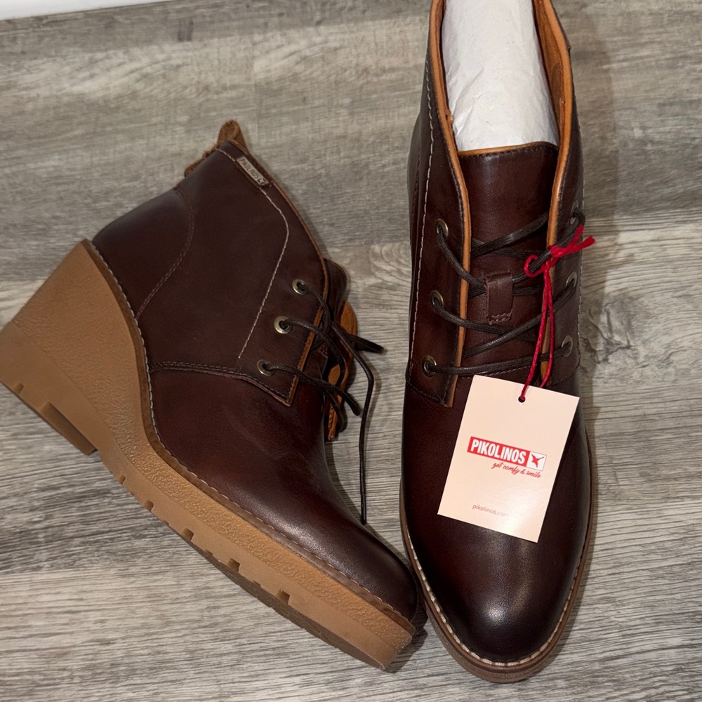 Pikolinos ladies Leather Boots